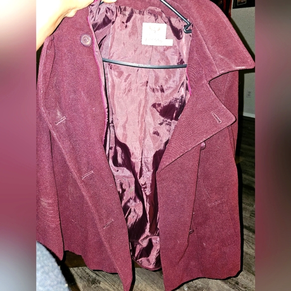 Jacket - Picture 1 of 3